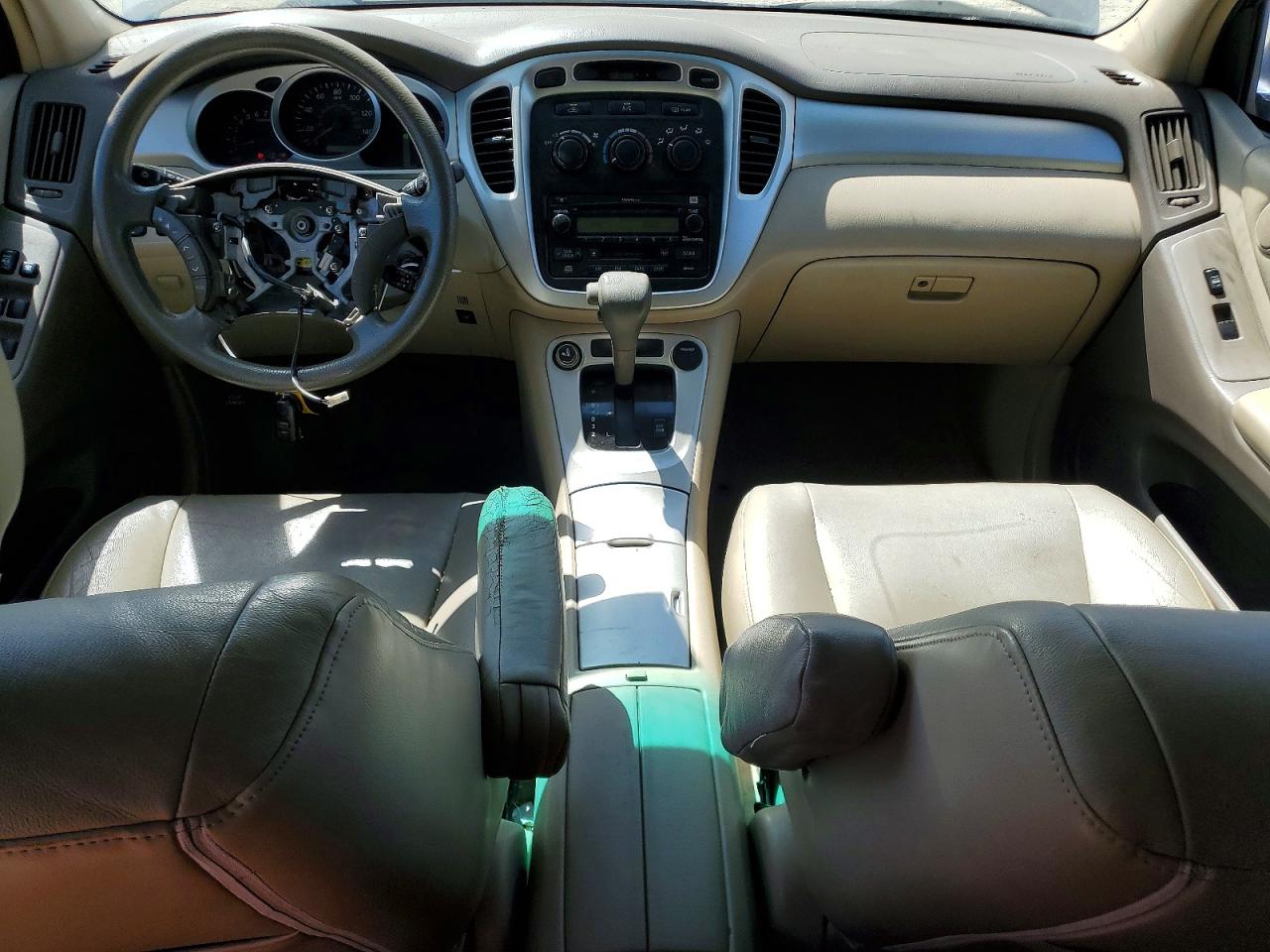 2005 TOYOTA HIGHLANDER