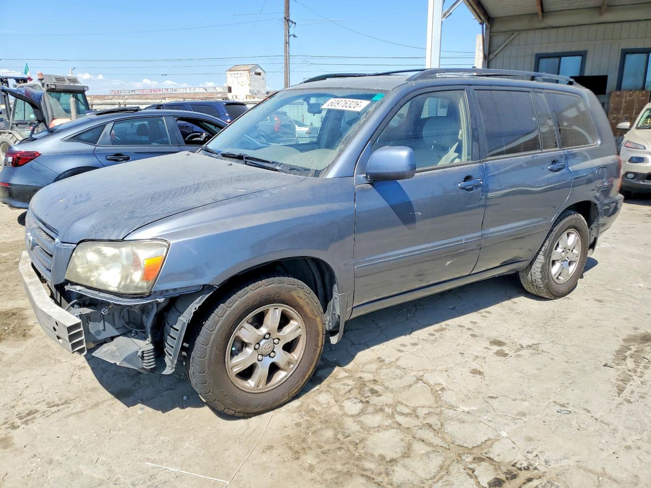 2005 TOYOTA HIGHLANDER