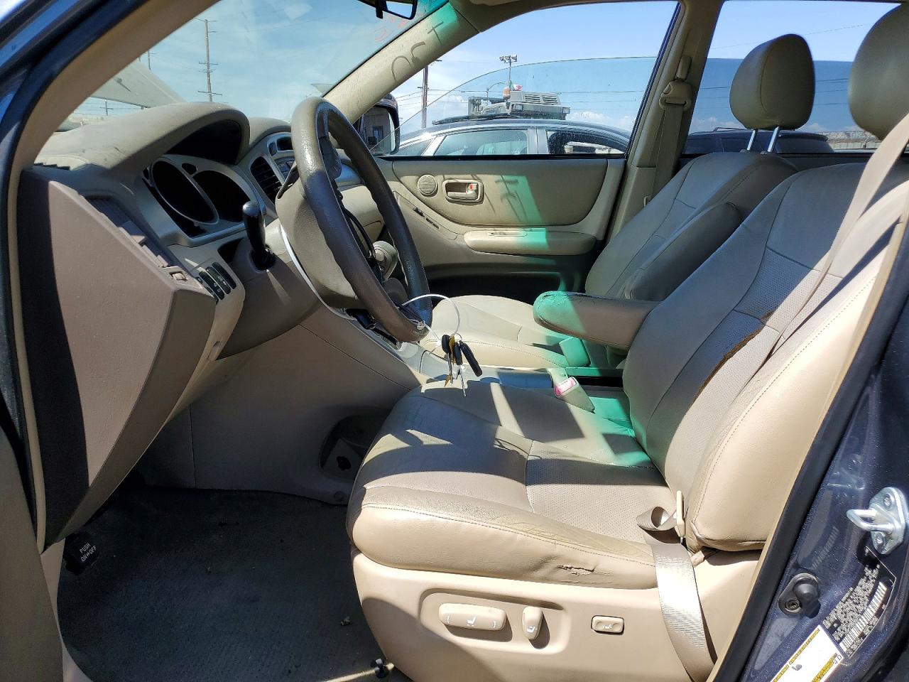 2005 TOYOTA HIGHLANDER