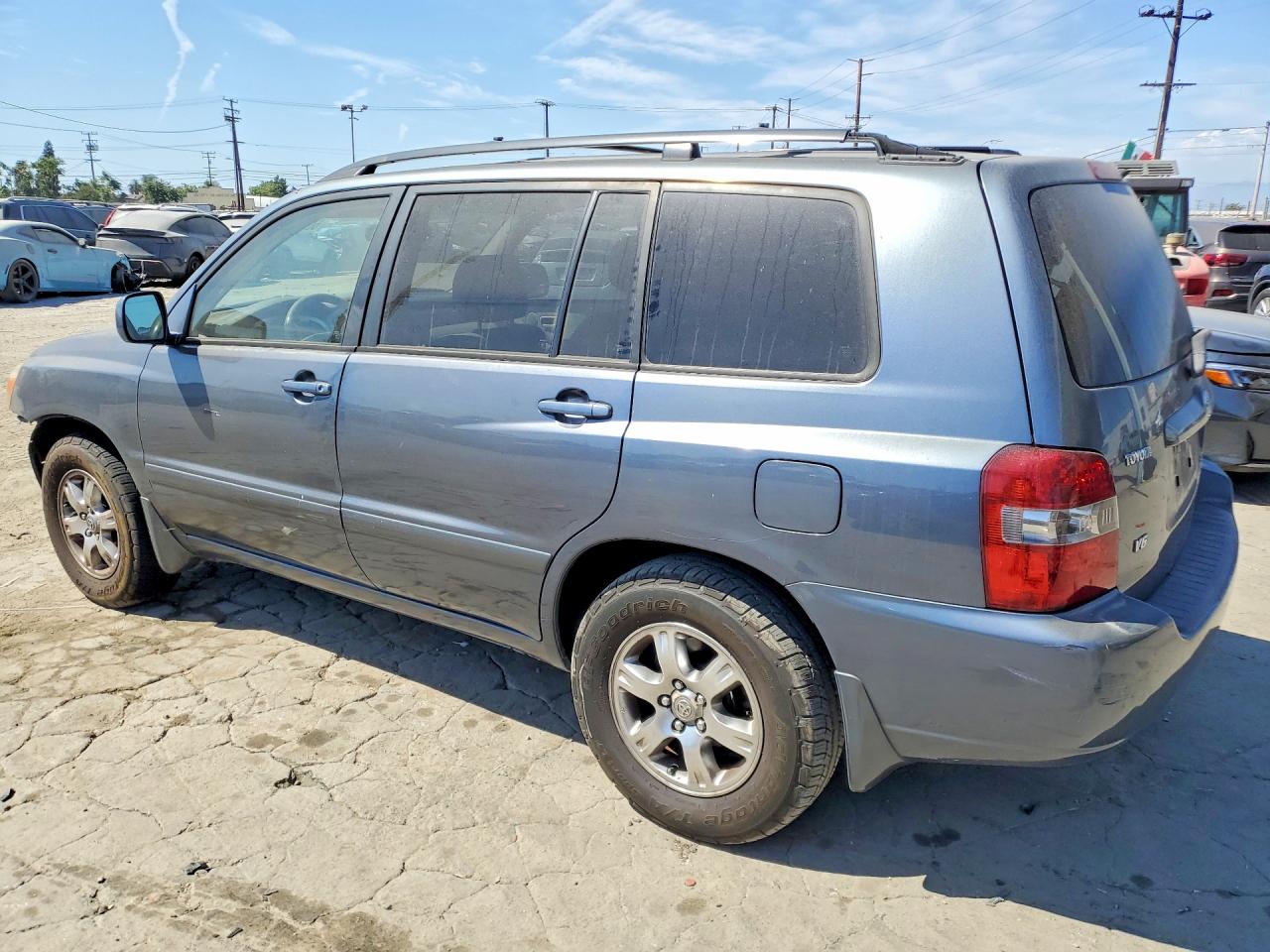 2005 TOYOTA HIGHLANDER
