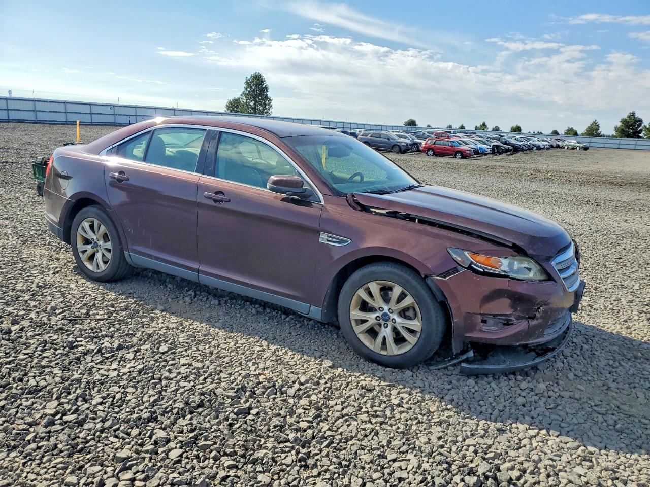 2010 FORD TAURUS