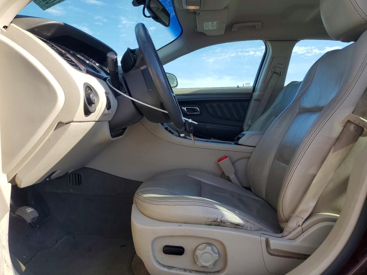 2010 FORD TAURUS