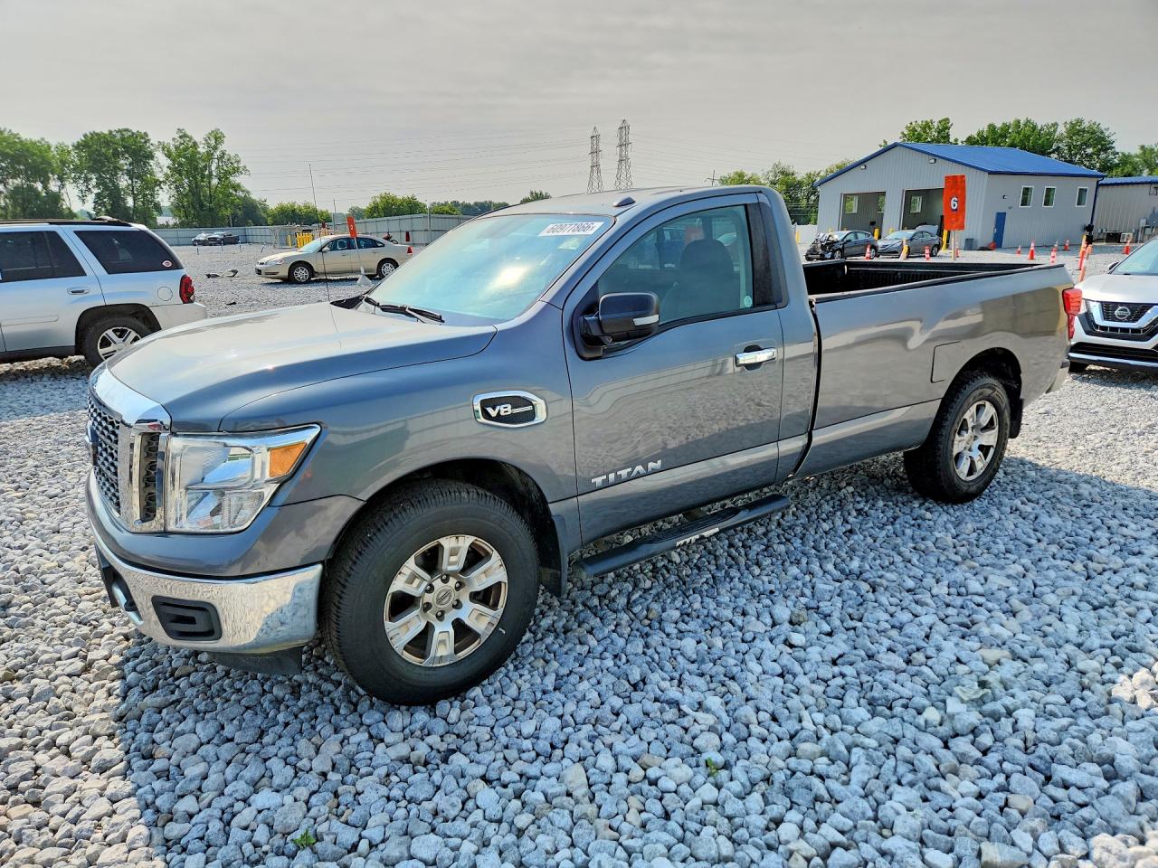 2017 NISSAN TITAN