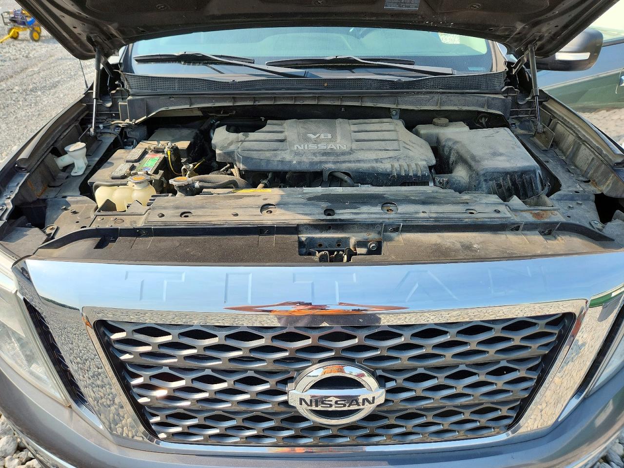 2017 NISSAN TITAN