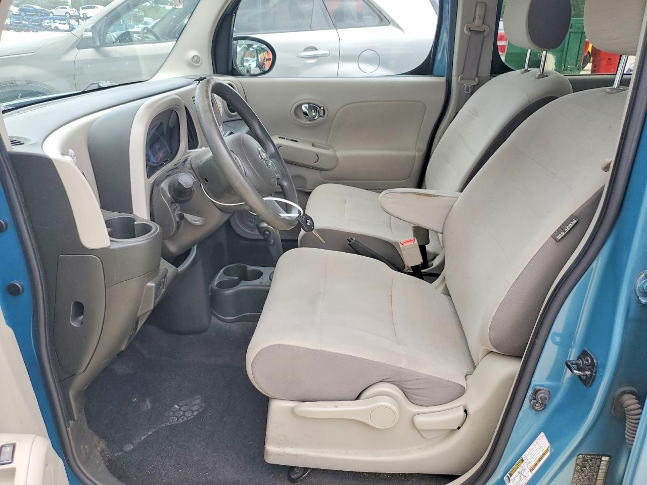2009 NISSAN CUBE
