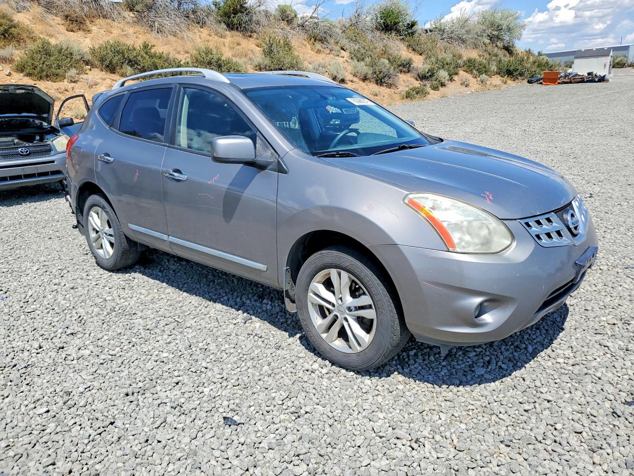 2013 NISSAN ROGUE
