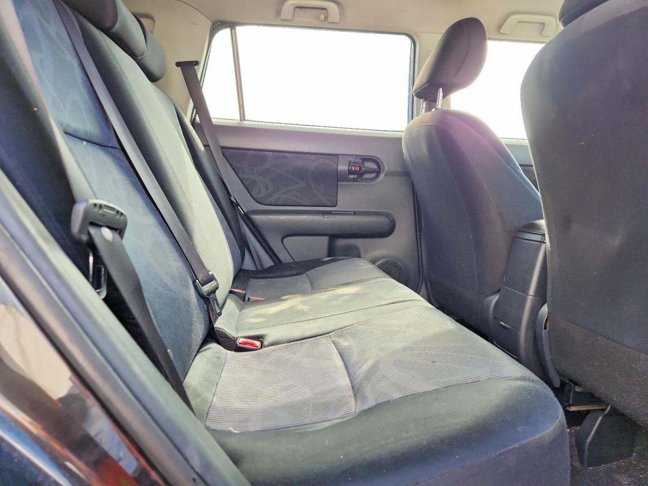 2011 TOYOTA SCION