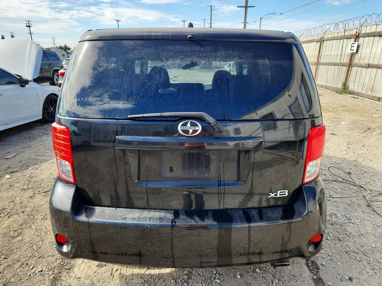 2011 TOYOTA SCION