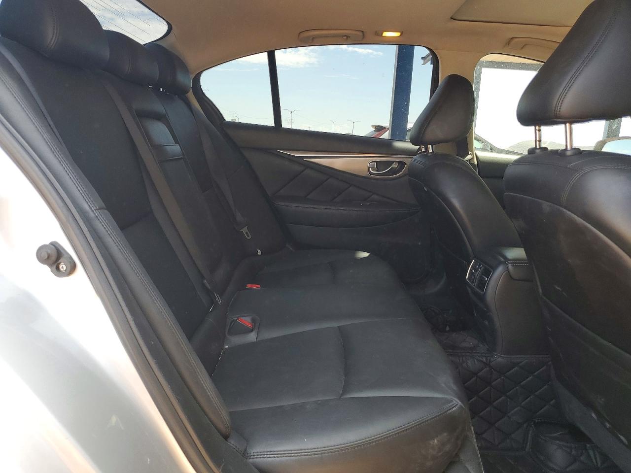 2017 INFINITI Q50