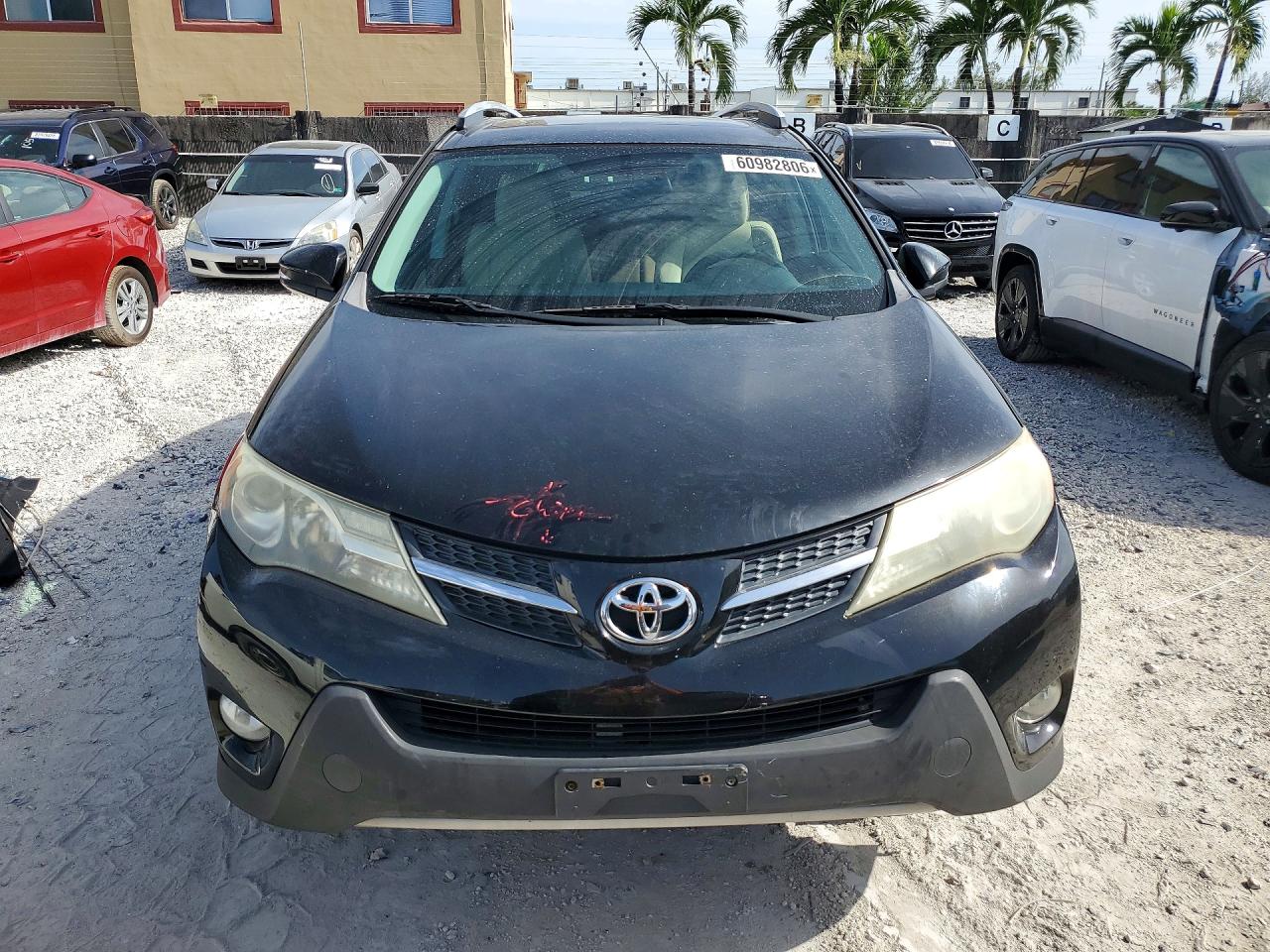 2014 TOYOTA RAV4