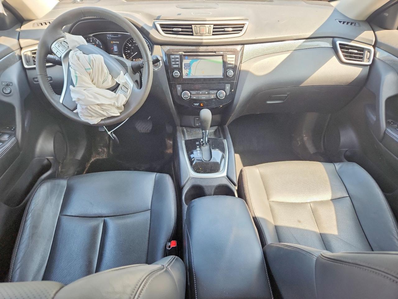 2015 NISSAN ROGUE