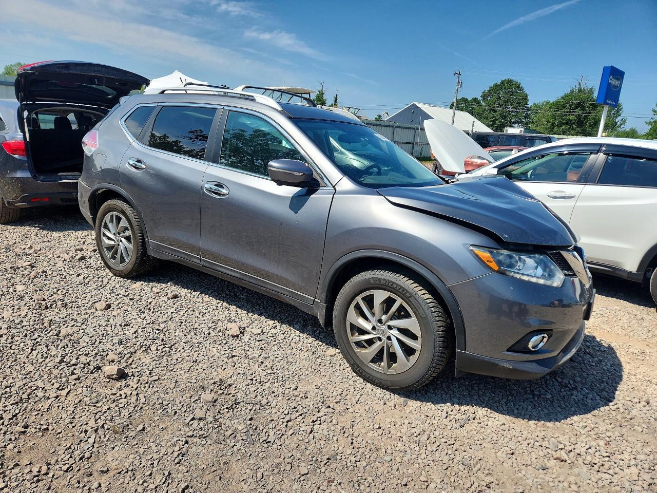 2015 NISSAN ROGUE