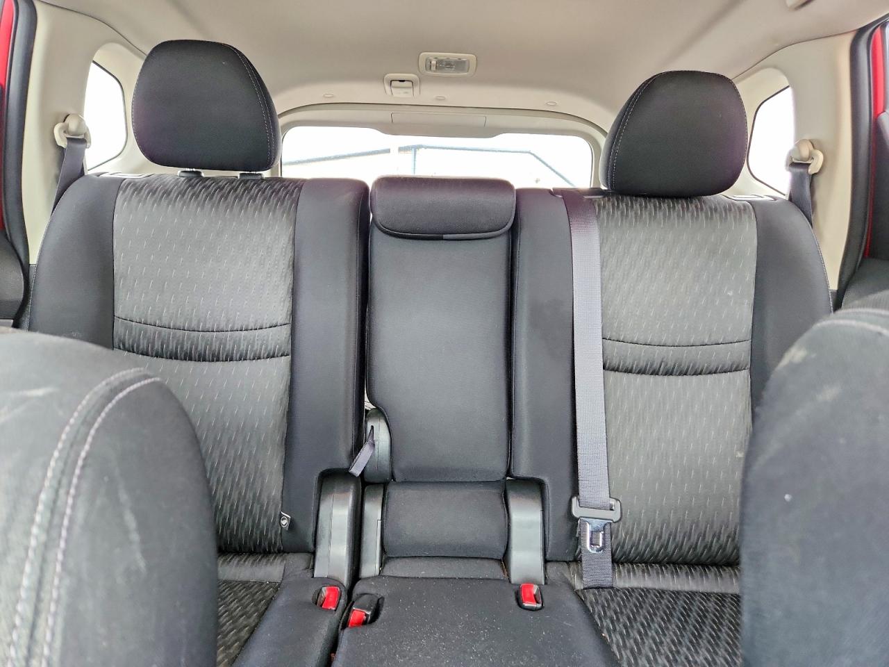 2017 NISSAN ROGUE