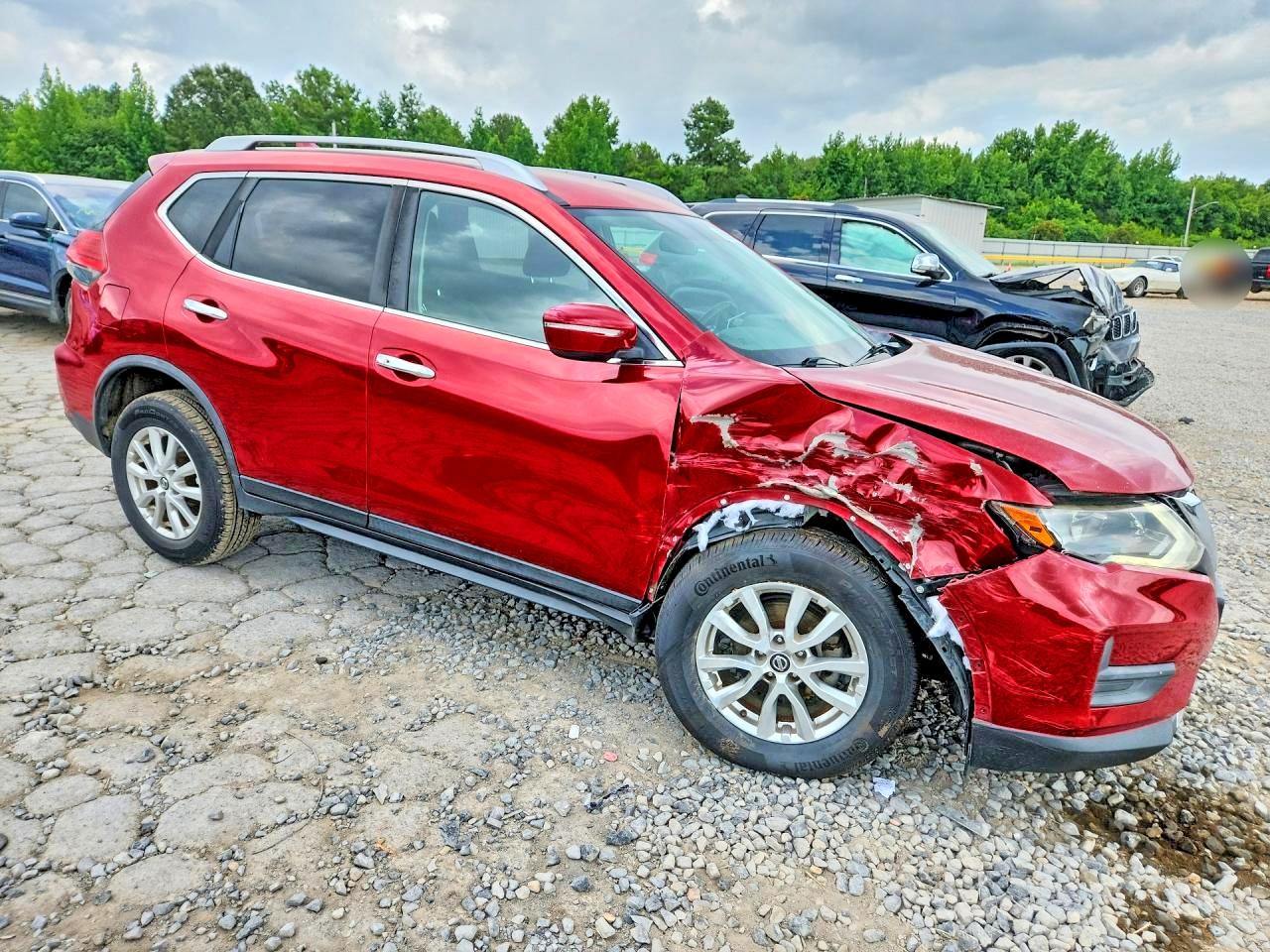 2017 NISSAN ROGUE