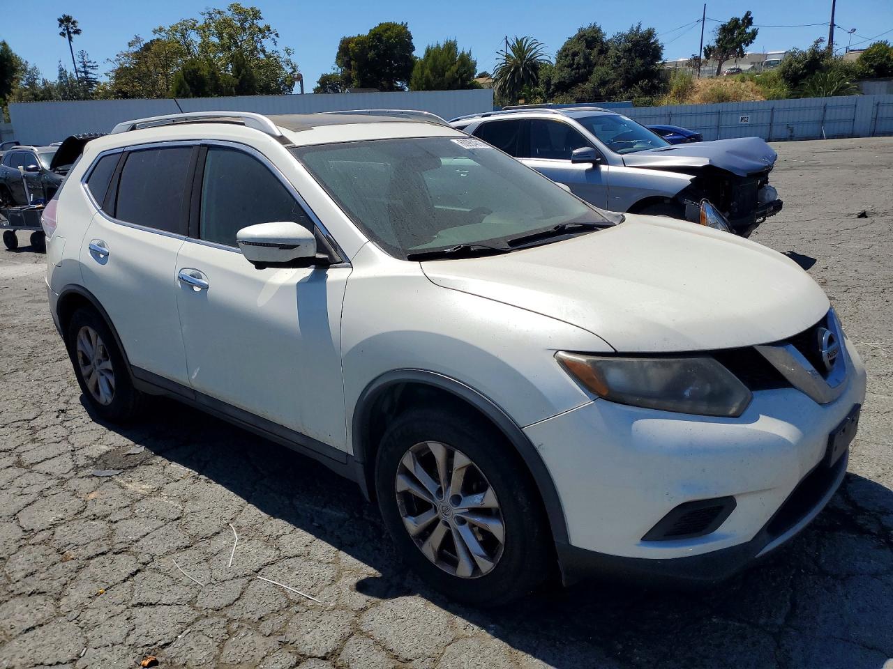 2016 NISSAN ROGUE