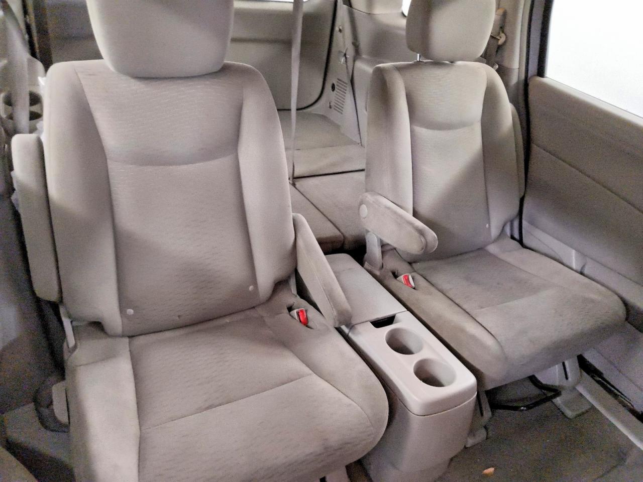 2013 NISSAN QUEST