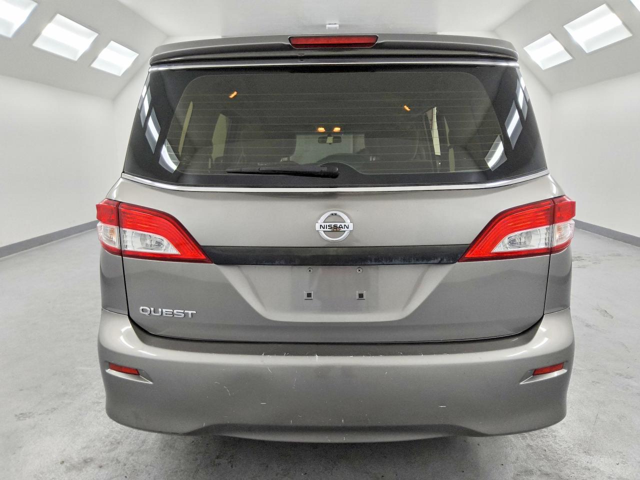 2013 NISSAN QUEST