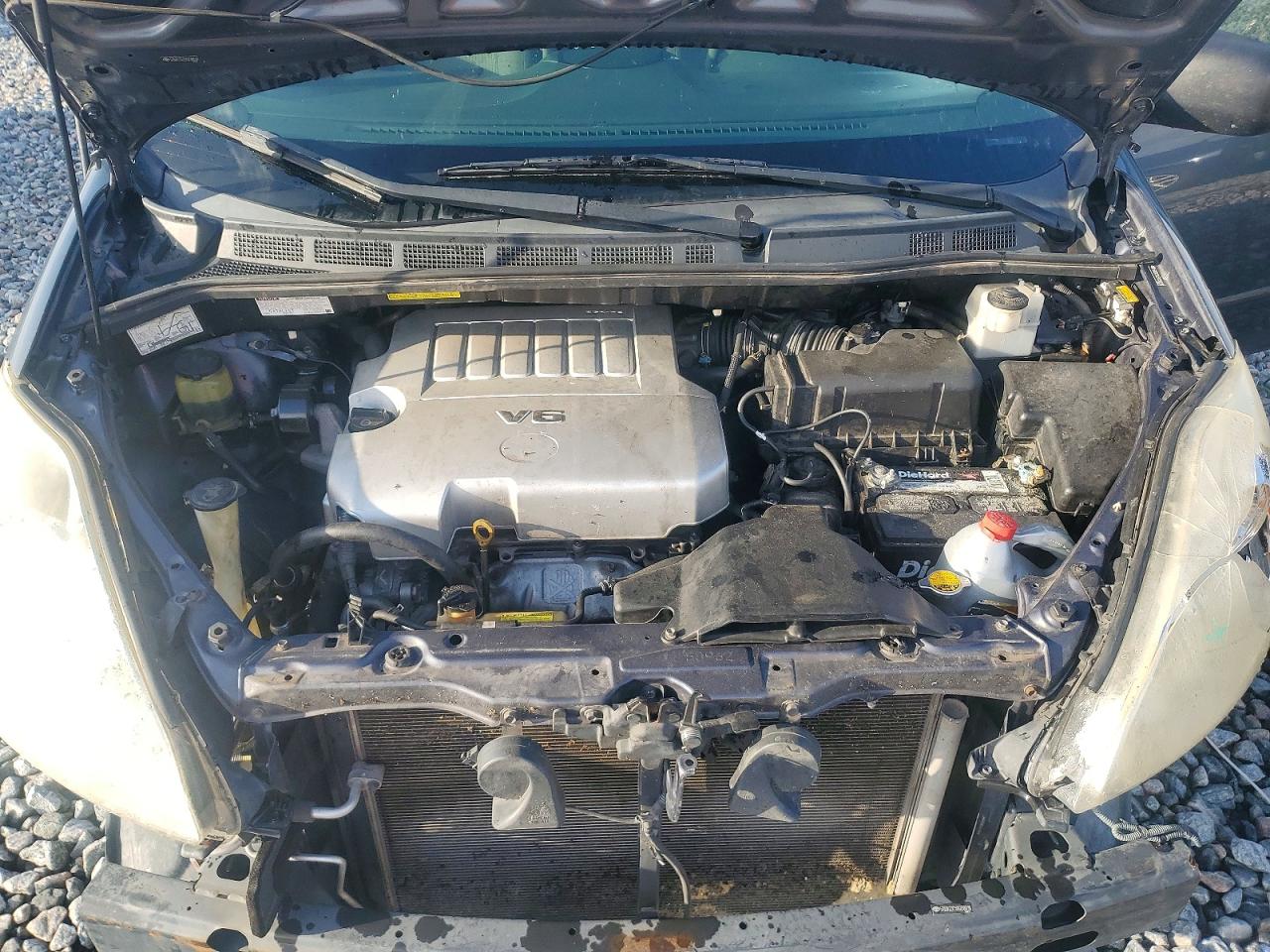 2009 TOYOTA SIENNA