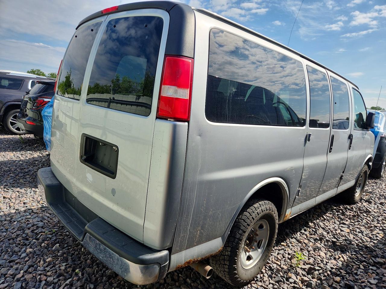 2019 CHEVROLET EXPRESS