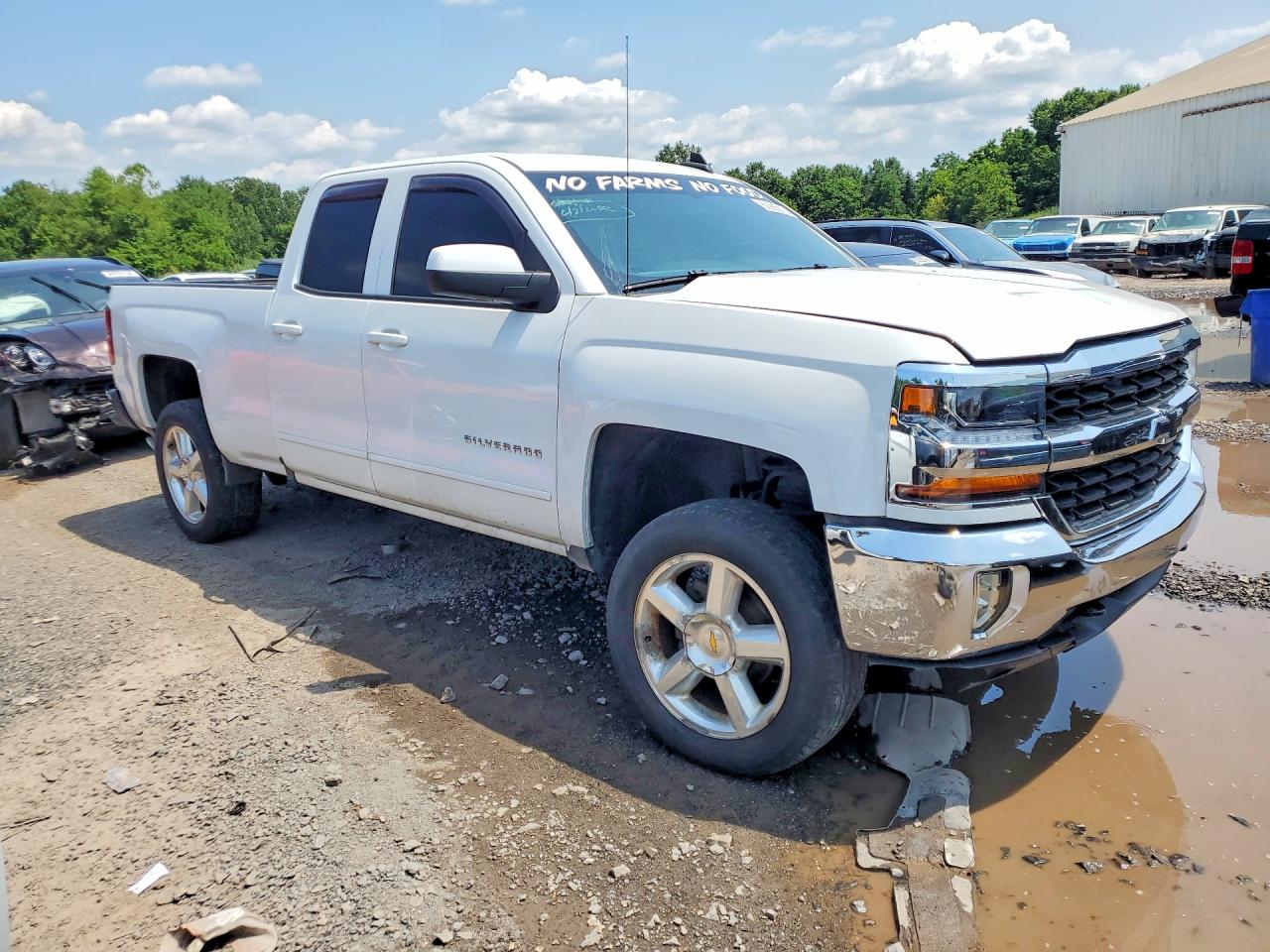 2017 CHEVROLET SILVERADO