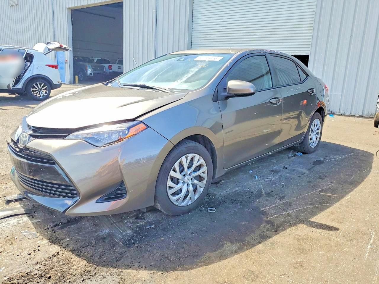 2017 TOYOTA COROLLA