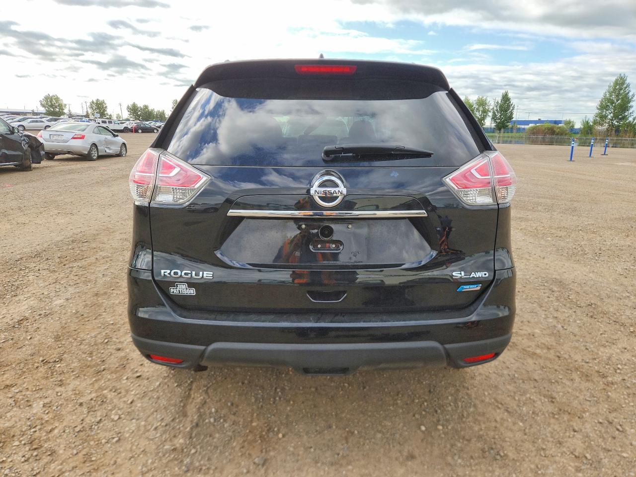 2014 NISSAN ROGUE