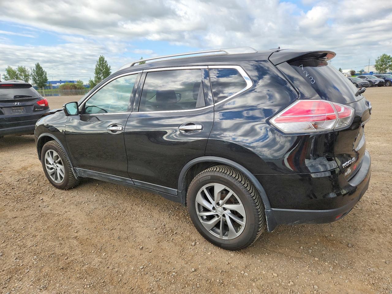 2014 NISSAN ROGUE