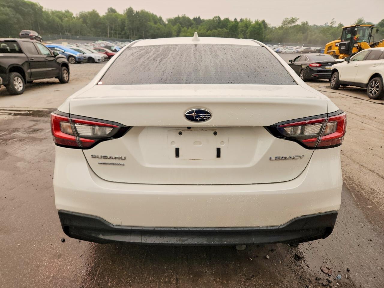2025 SUBARU LEGACY