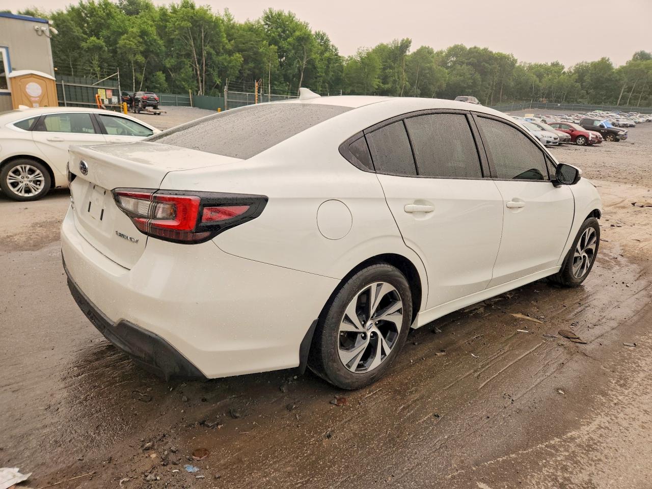 2025 SUBARU LEGACY