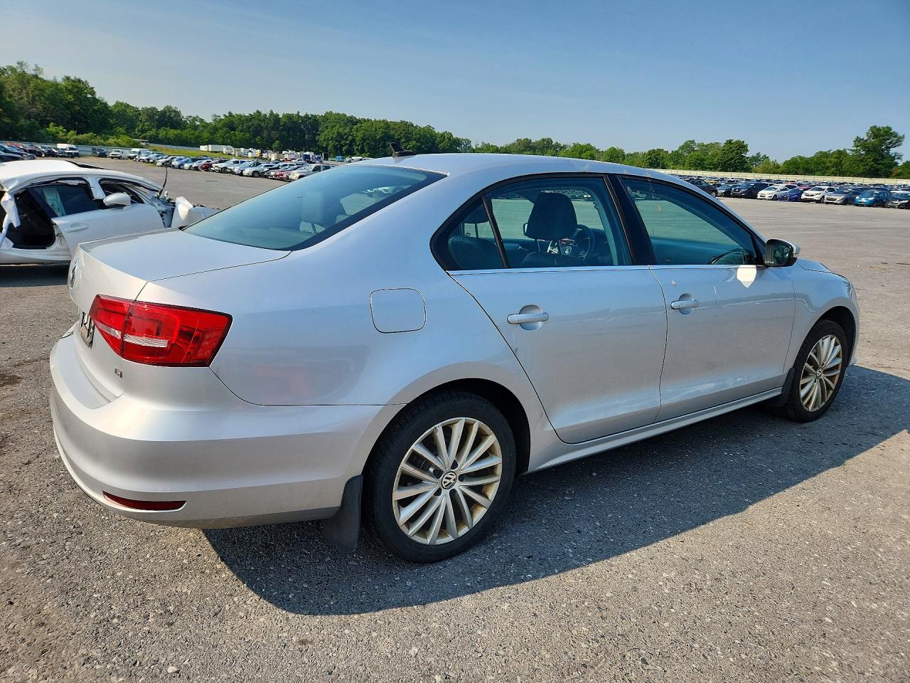 2015 VOLKSWAGEN JETTA