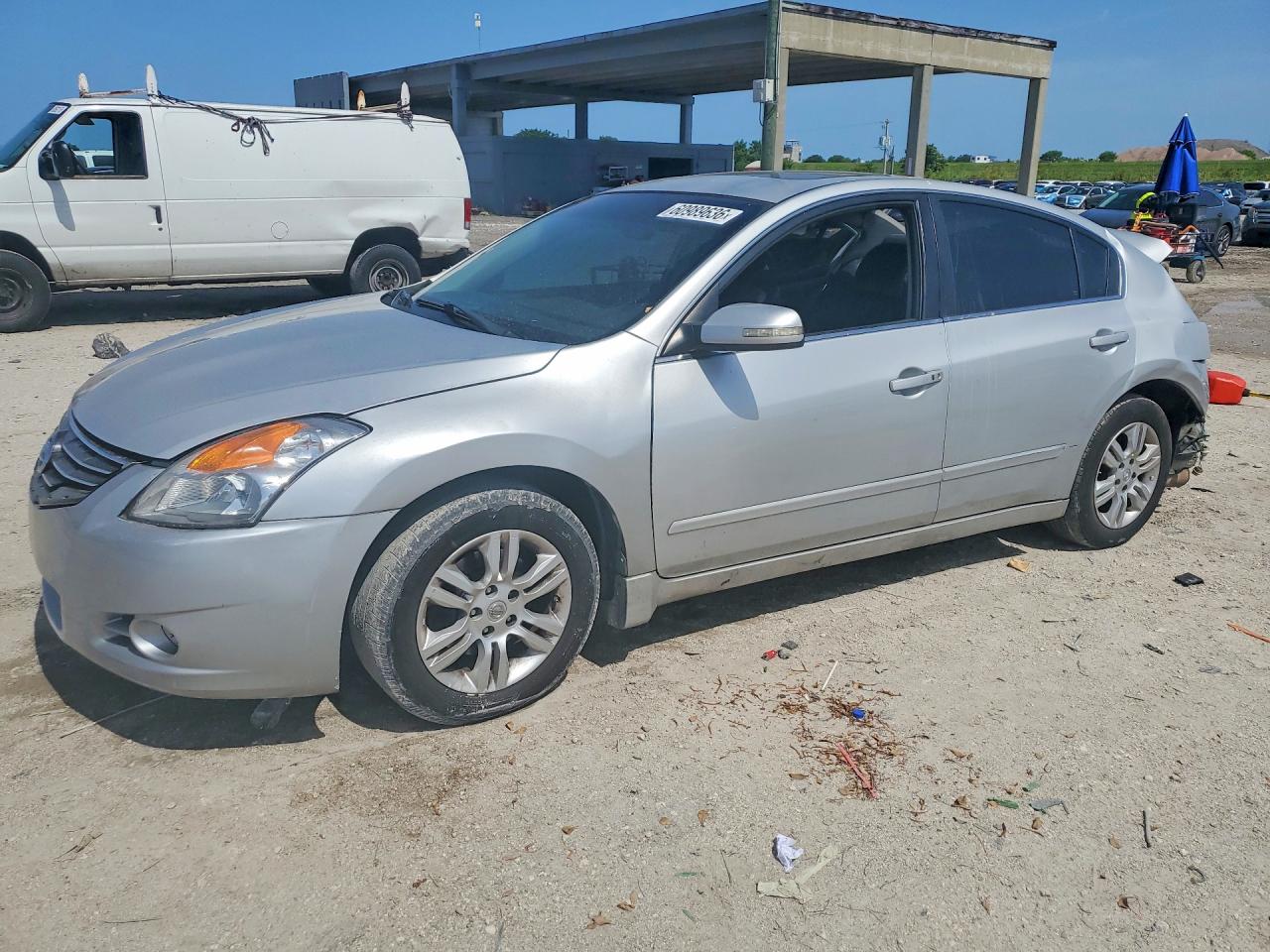 2012 NISSAN ALTIMA