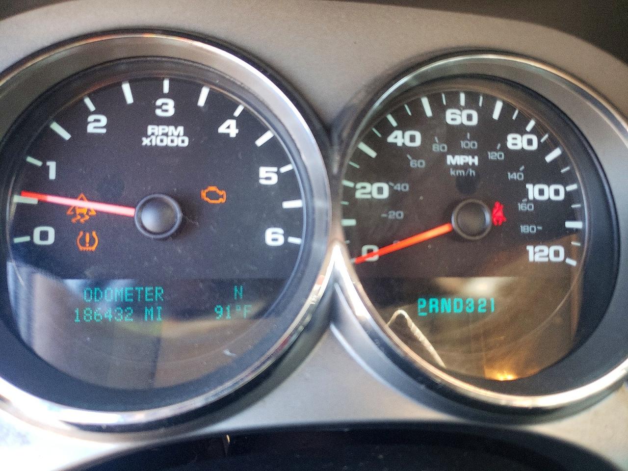 2011 CHEVROLET SILVERADO
