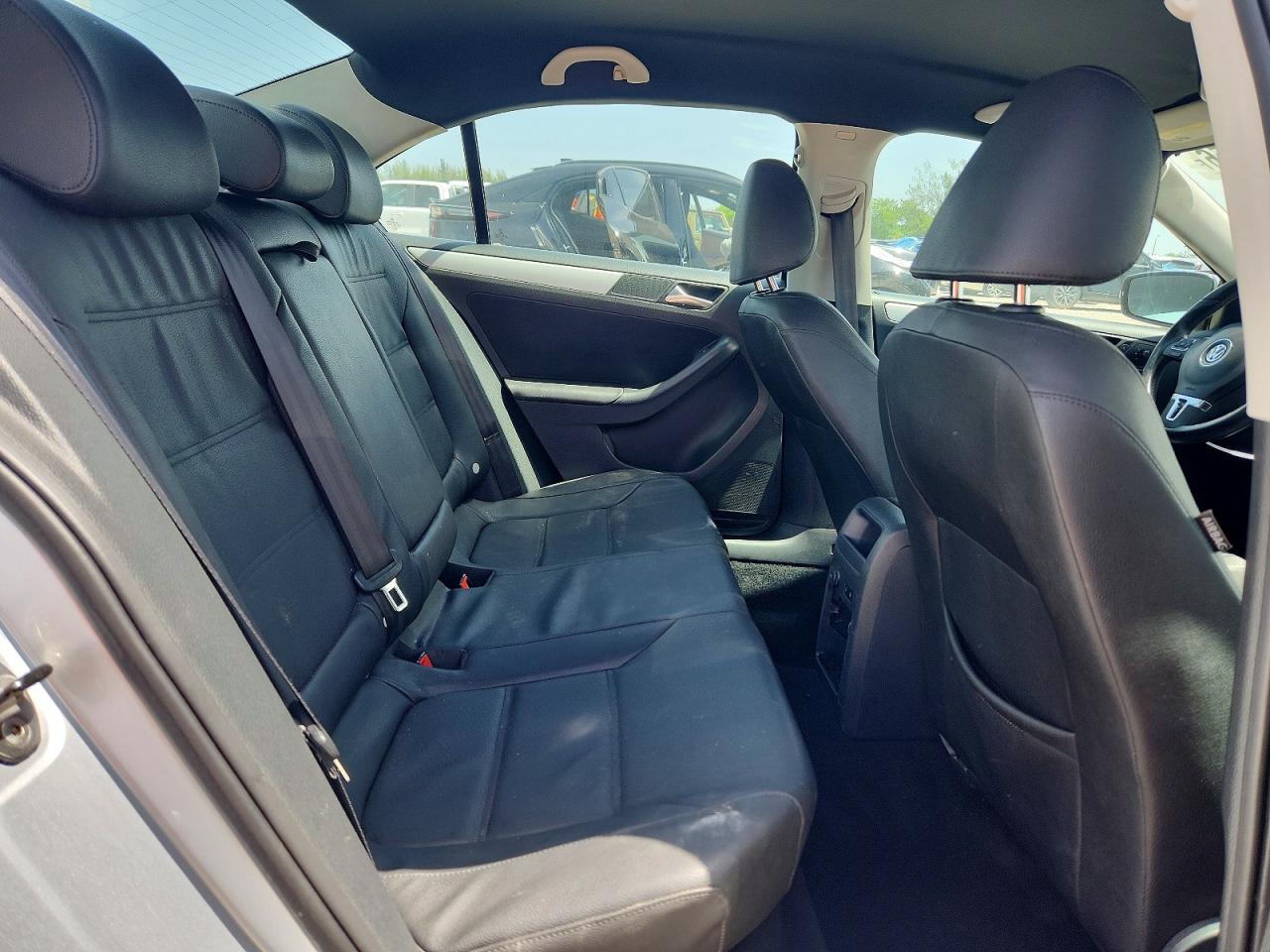2012 VOLKSWAGEN JETTA