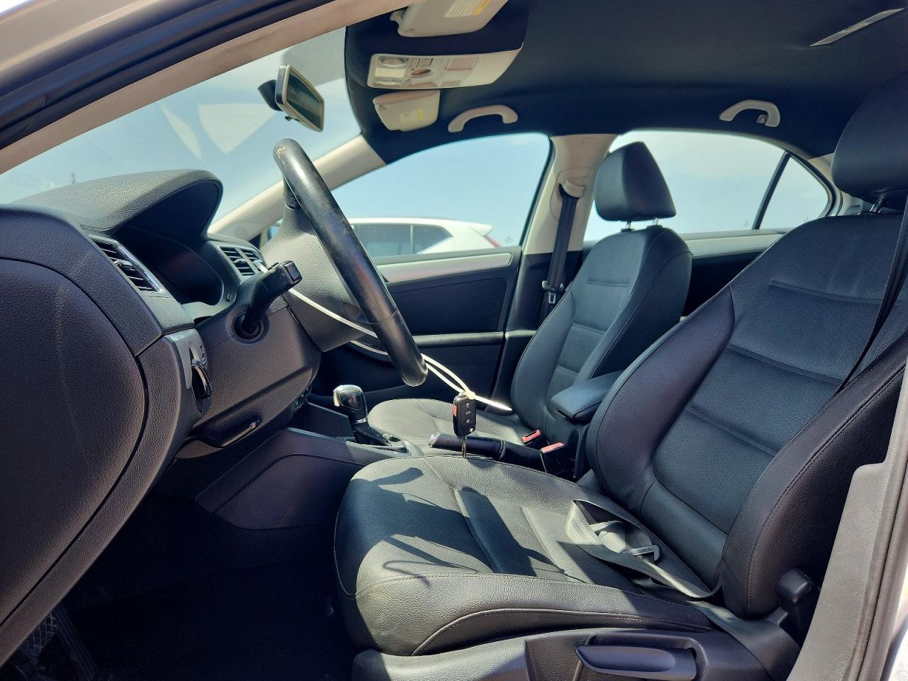 2012 VOLKSWAGEN JETTA