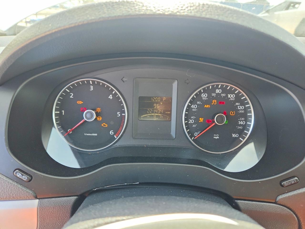 2012 VOLKSWAGEN JETTA