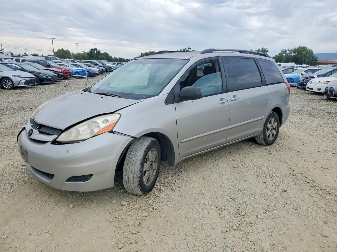 2006 TOYOTA SIENNA