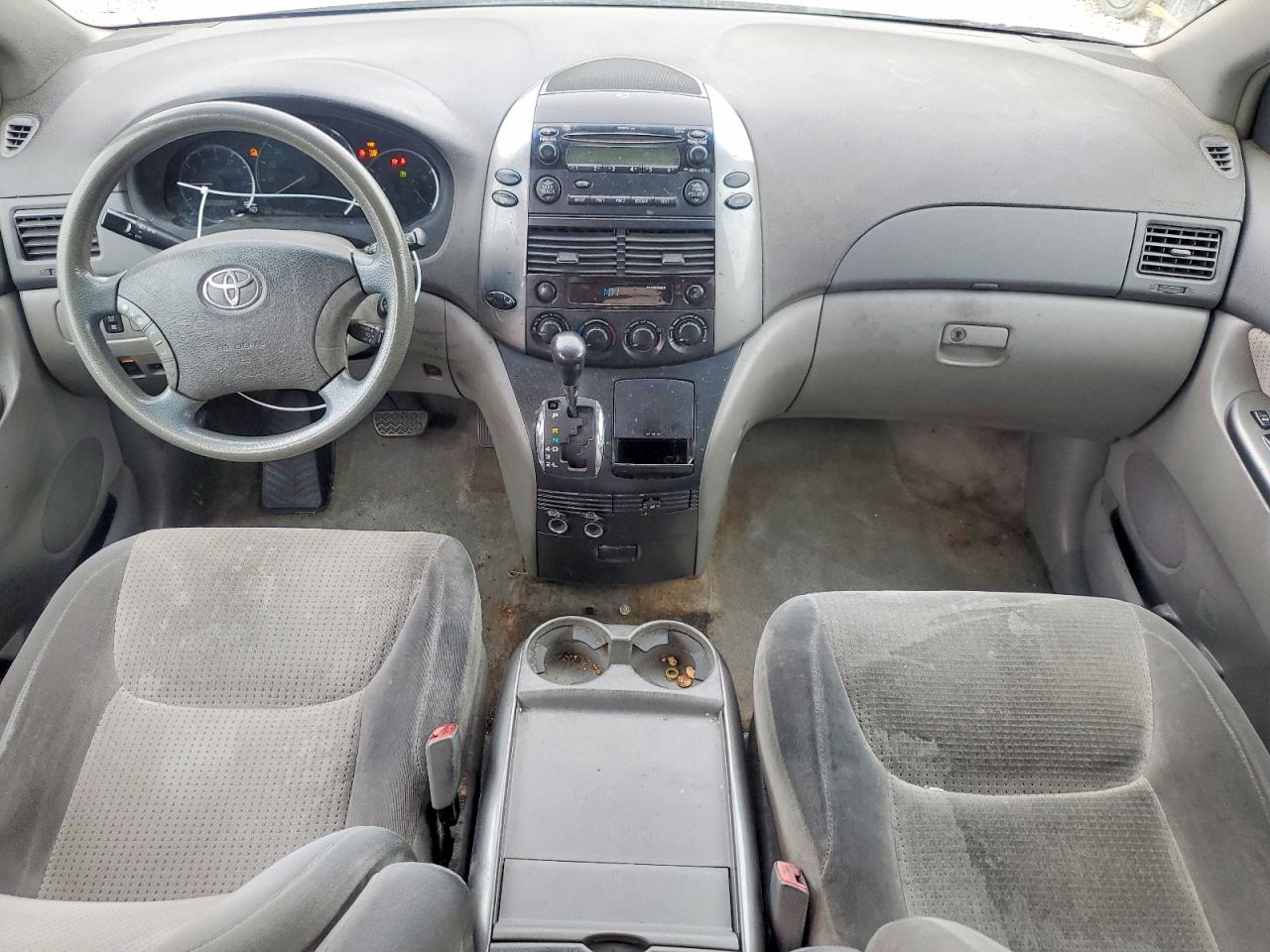 2006 TOYOTA SIENNA
