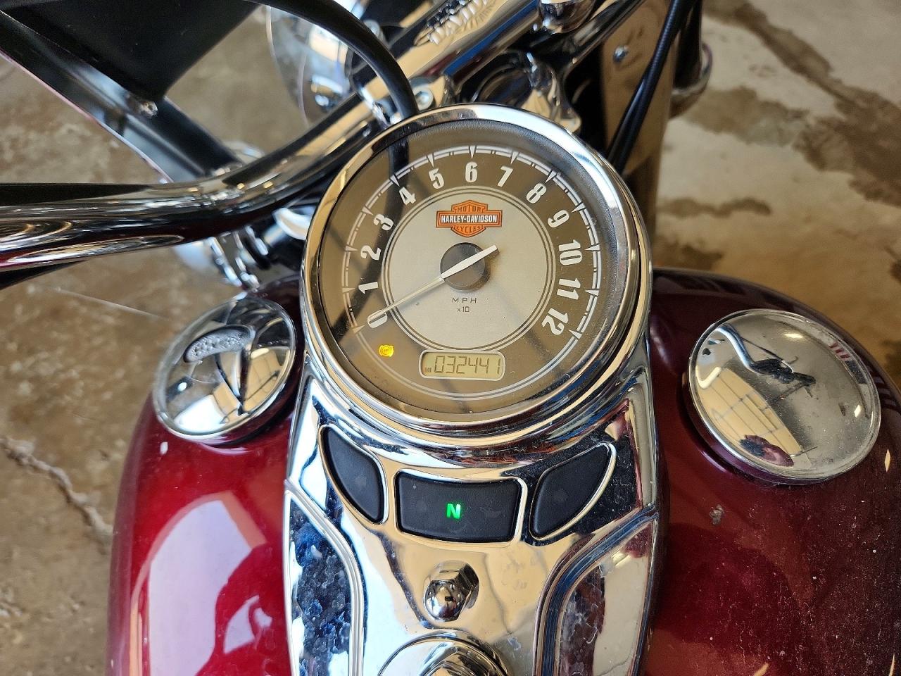 2014 HARLEY-DAVIDSON FL