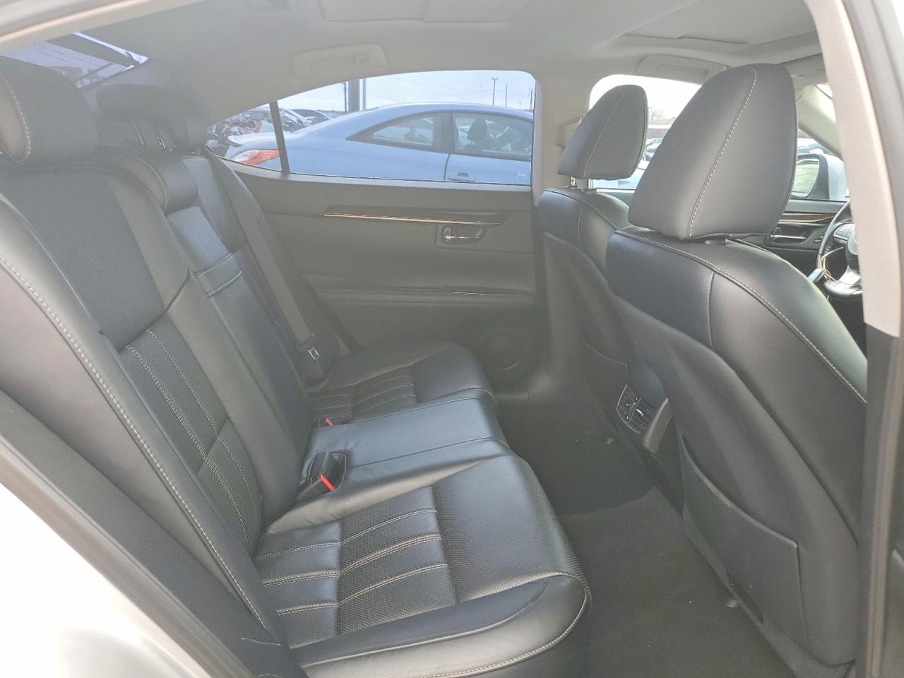 2017 LEXUS ES350
