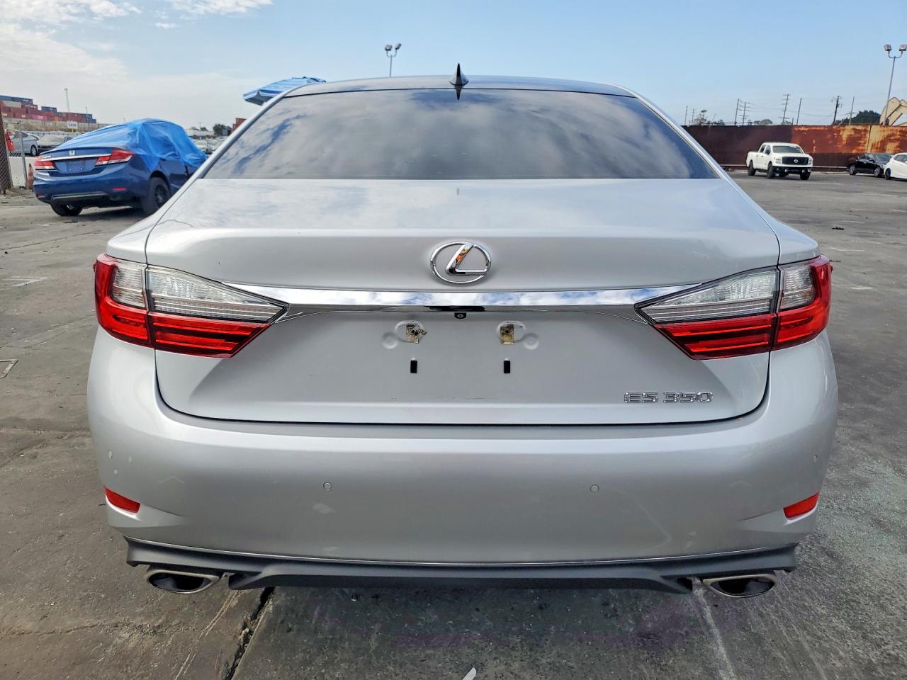2017 LEXUS ES350