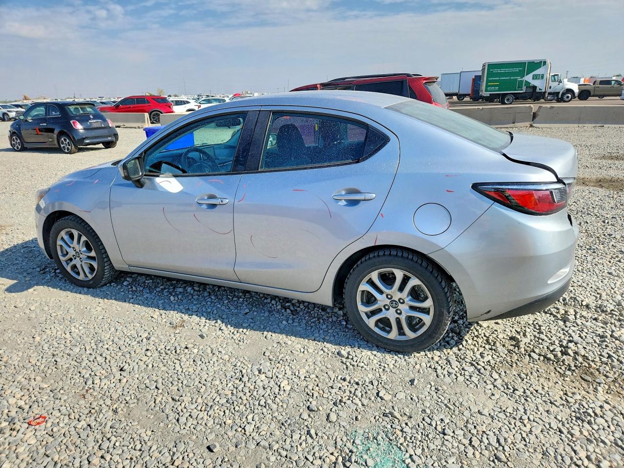 2017 TOYOTA YARIS