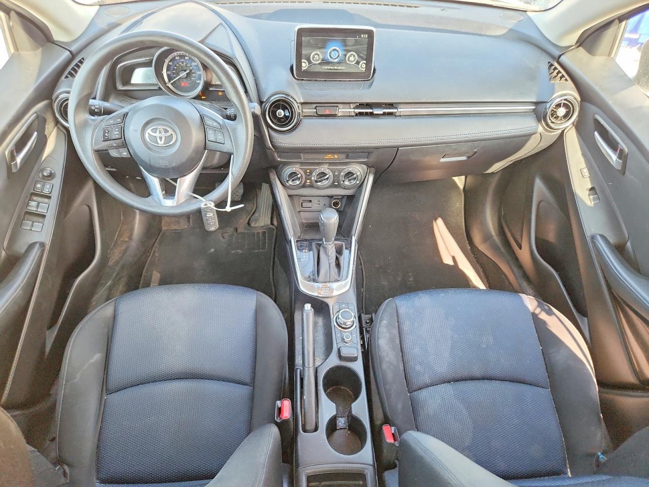2017 TOYOTA YARIS