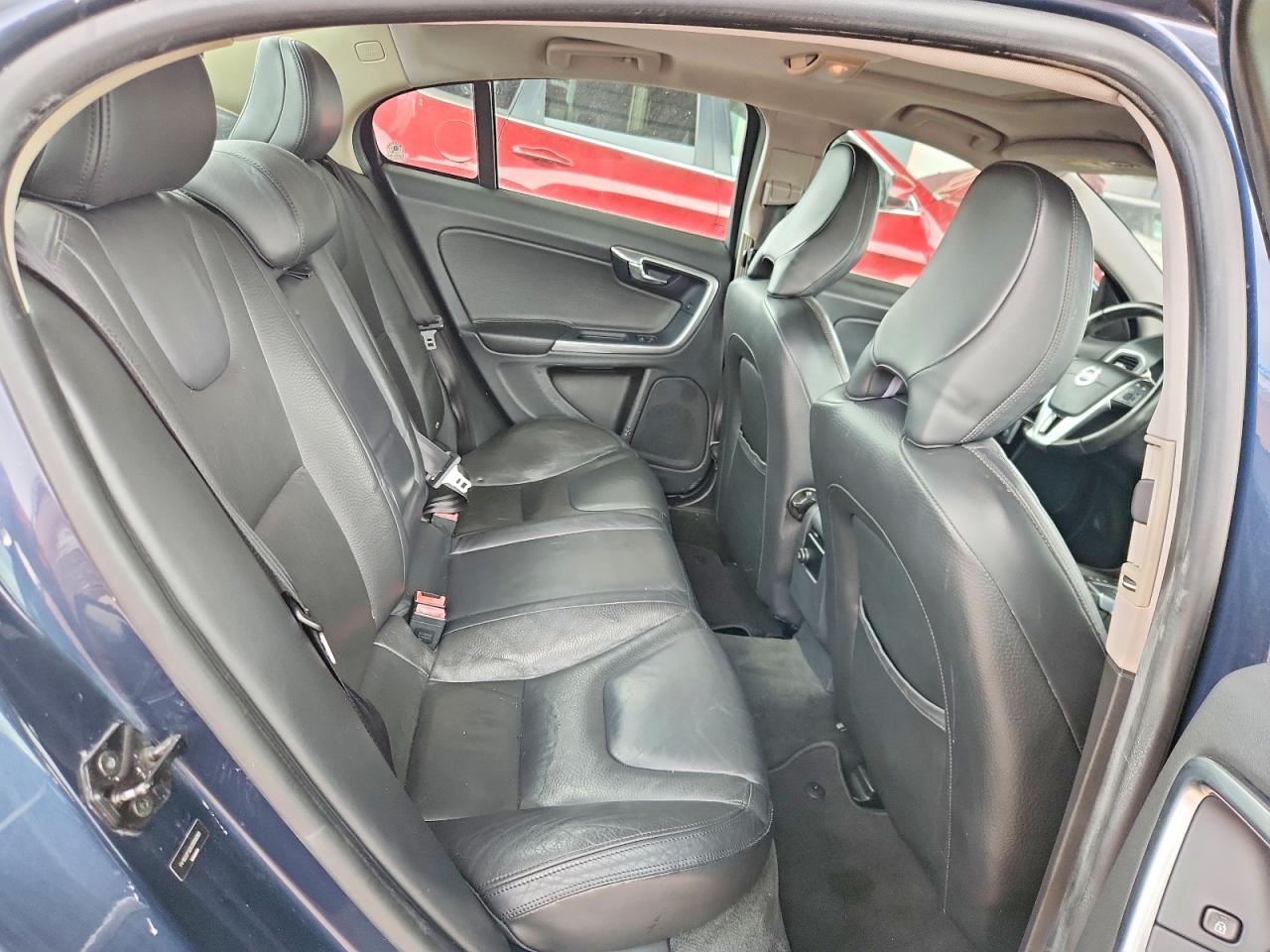 2012 VOLVO S60
