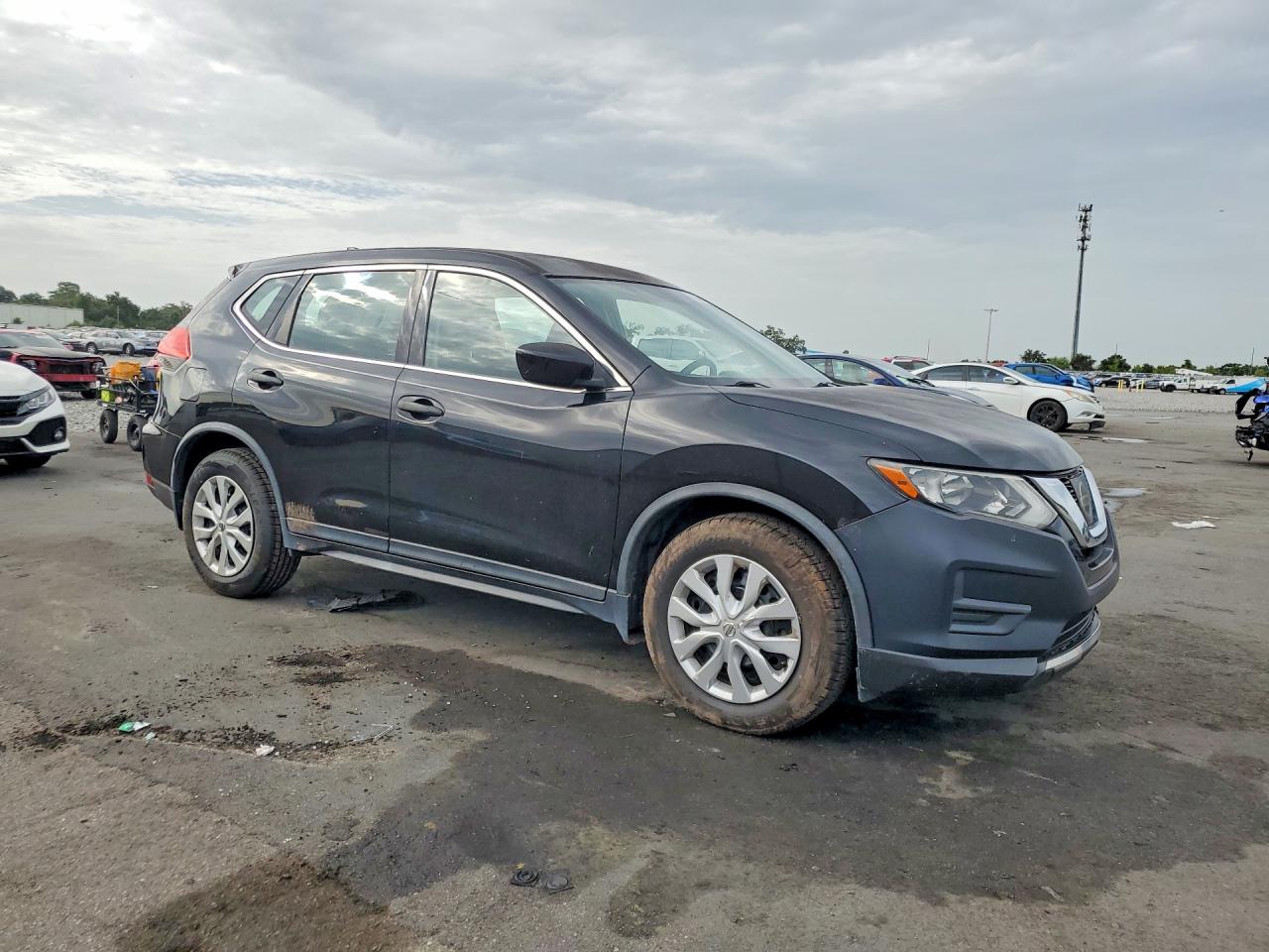2017 NISSAN ROGUE