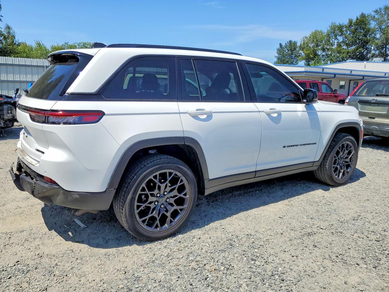 2024 JEEP CHEROKEE