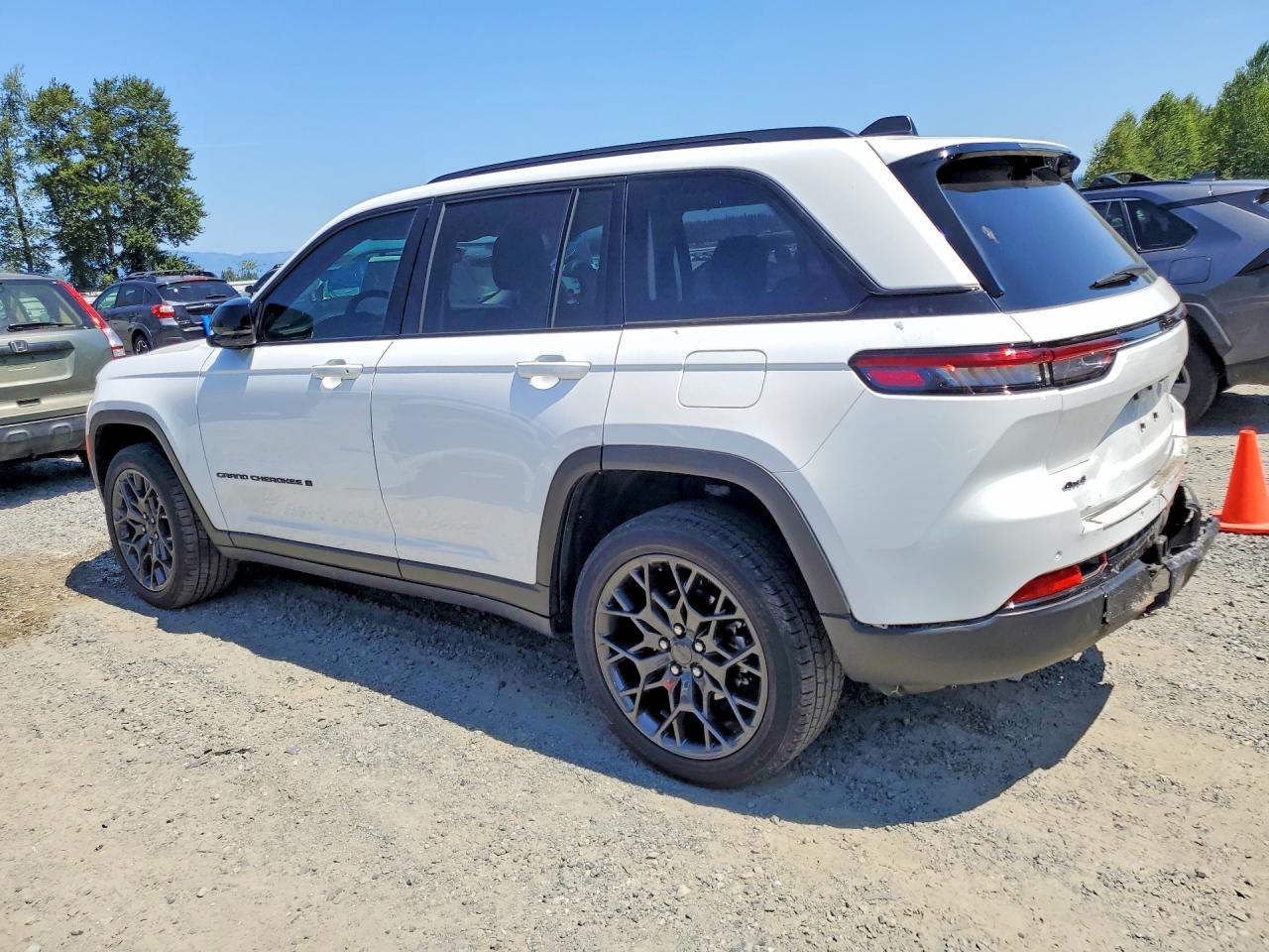 2024 JEEP CHEROKEE