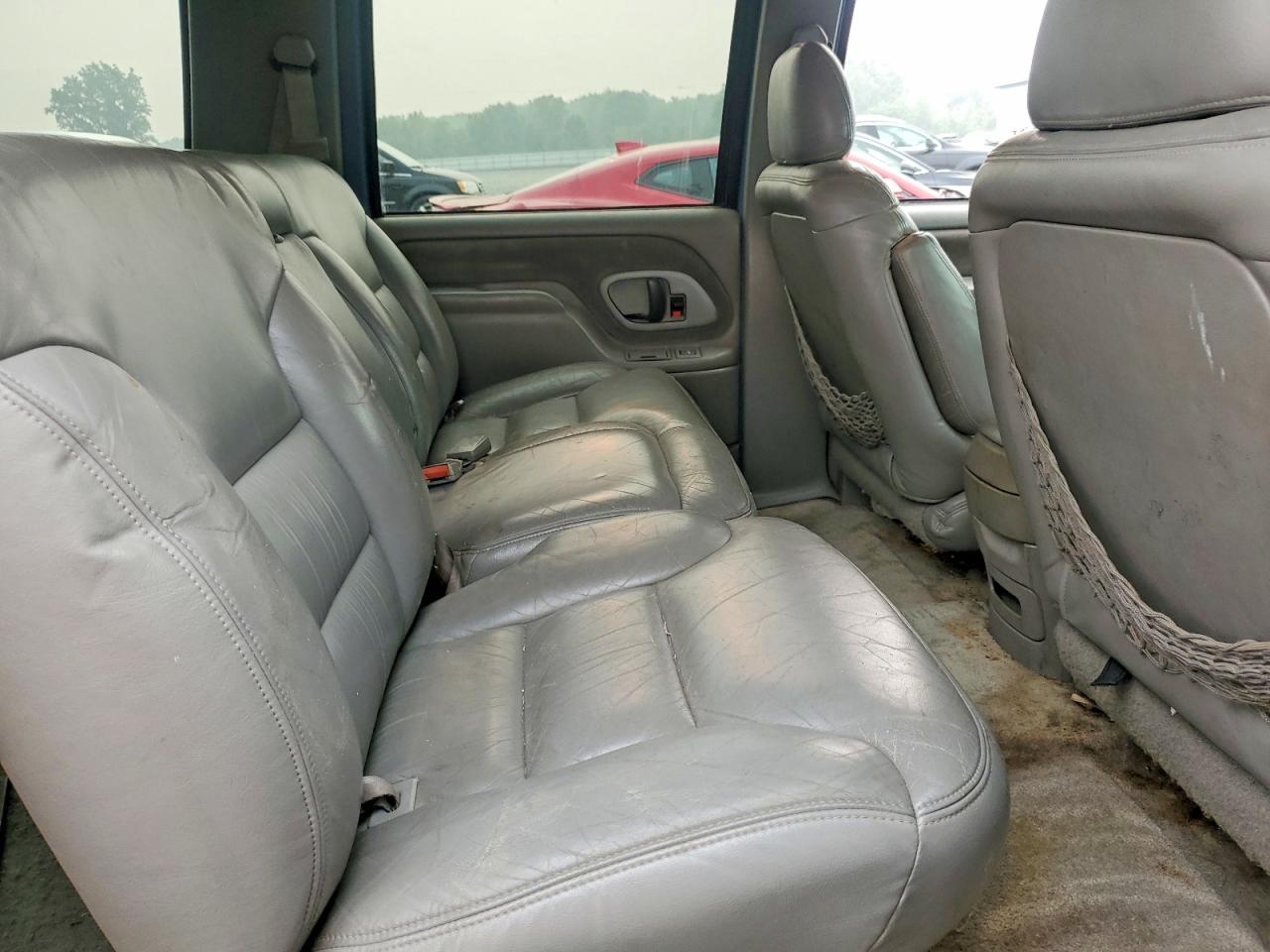 1995 CHEVROLET SUBURBAN