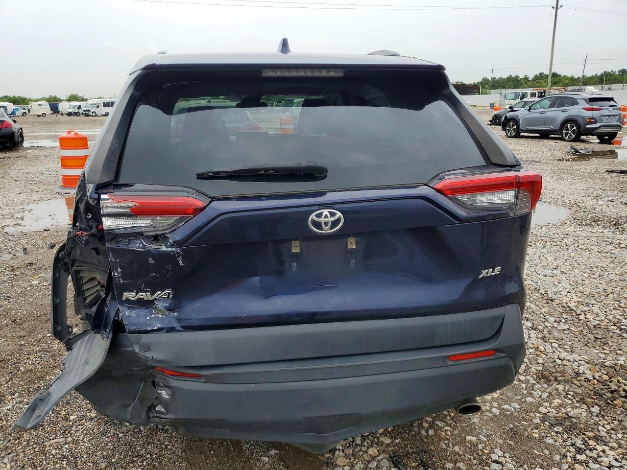 2019 TOYOTA RAV4