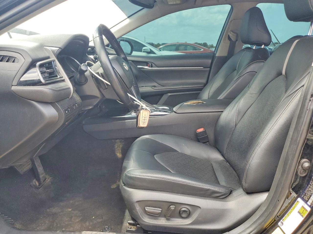 2019 TOYOTA CAMRY