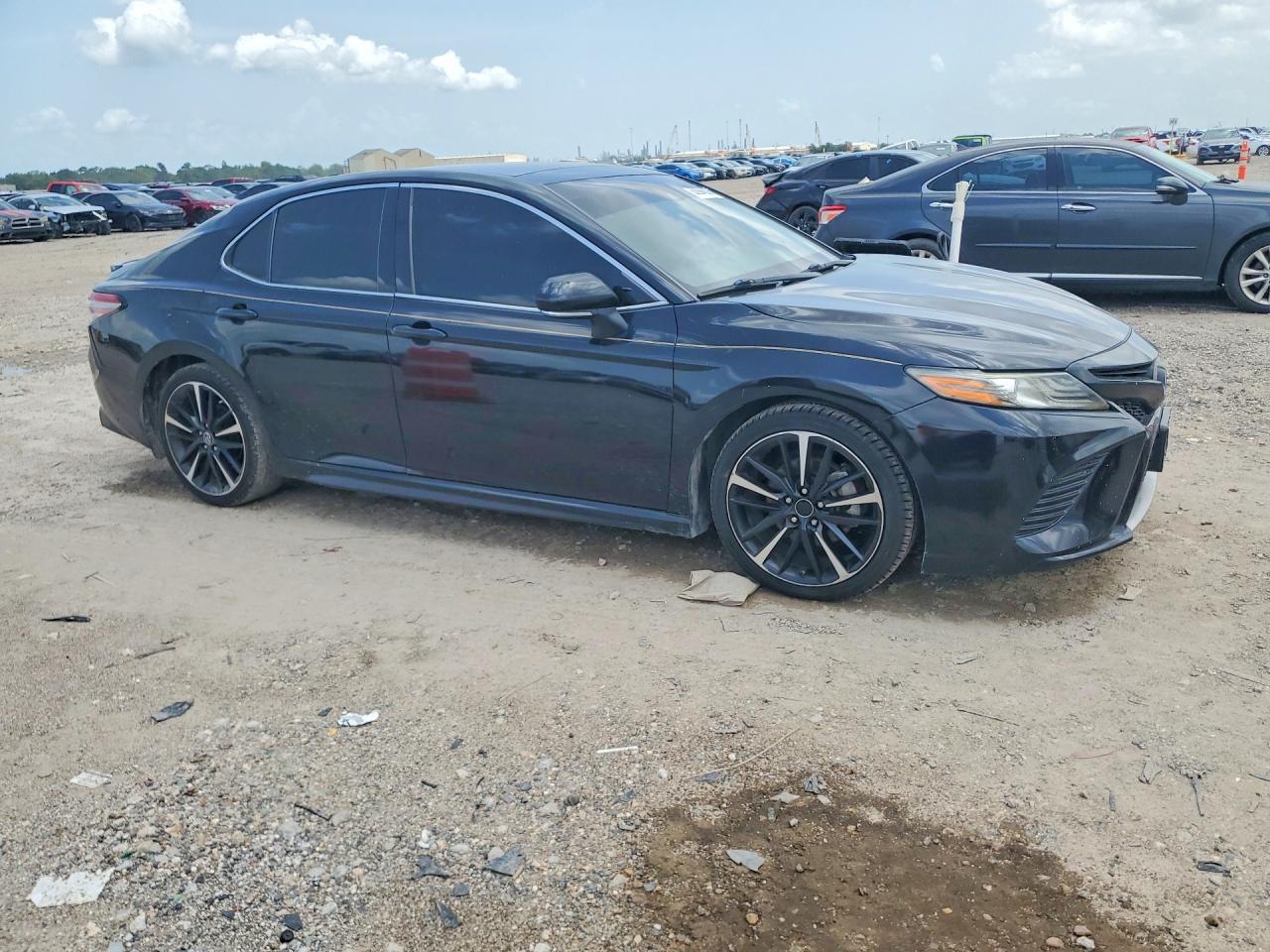 2019 TOYOTA CAMRY